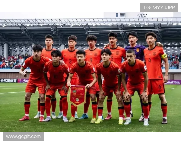 中国足球队重返亚洲杯决赛圈 新一代球员备战挑战强敌 中国足球队重返亚洲杯决赛圈 新一代球员备战挑战强敌