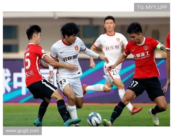 国足主场力克劲敌展现全新战术体系年轻球员闪耀赛场