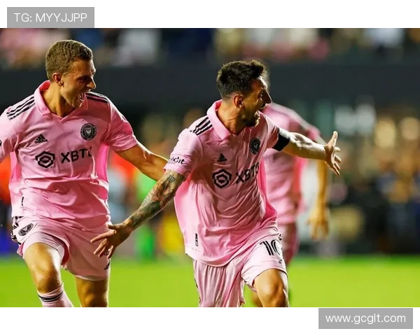 梅西加盟迈阿密国际后首场比赛大放异彩 助球队逆转胜利 梅西加盟迈阿密国际后首场比赛大放异彩 助球队逆转胜利