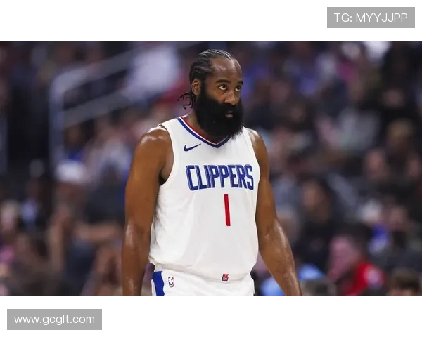 NBA球员交易风波持续：哈登加盟快船，杜兰特伤情引发关注