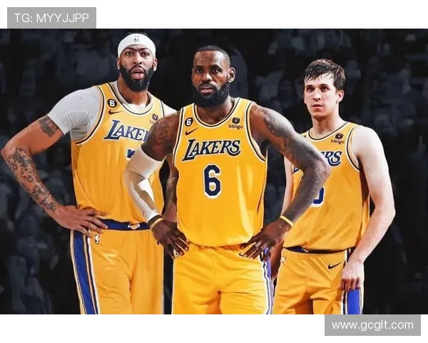 湖人全新阵容曝光 詹姆斯与浓眉合力迎接新赛季挑战