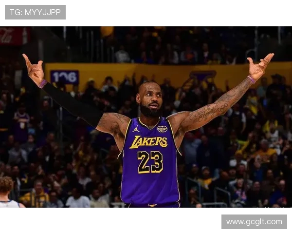 湖人逆转击败勇士詹姆斯再创历史纪录戴维斯关键时刻显神威