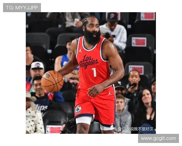 篮网队宣布交易詹姆斯哈登加入快船,重磅交易引发联盟震动 篮网队宣布交易詹姆斯哈登加入快船,重磅交易引发联盟震动